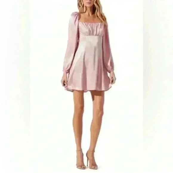 ASTR THE LABEL- NWT  Long Sleeve Satin Minidress Sz Small- Pink - Picture 1 of 9